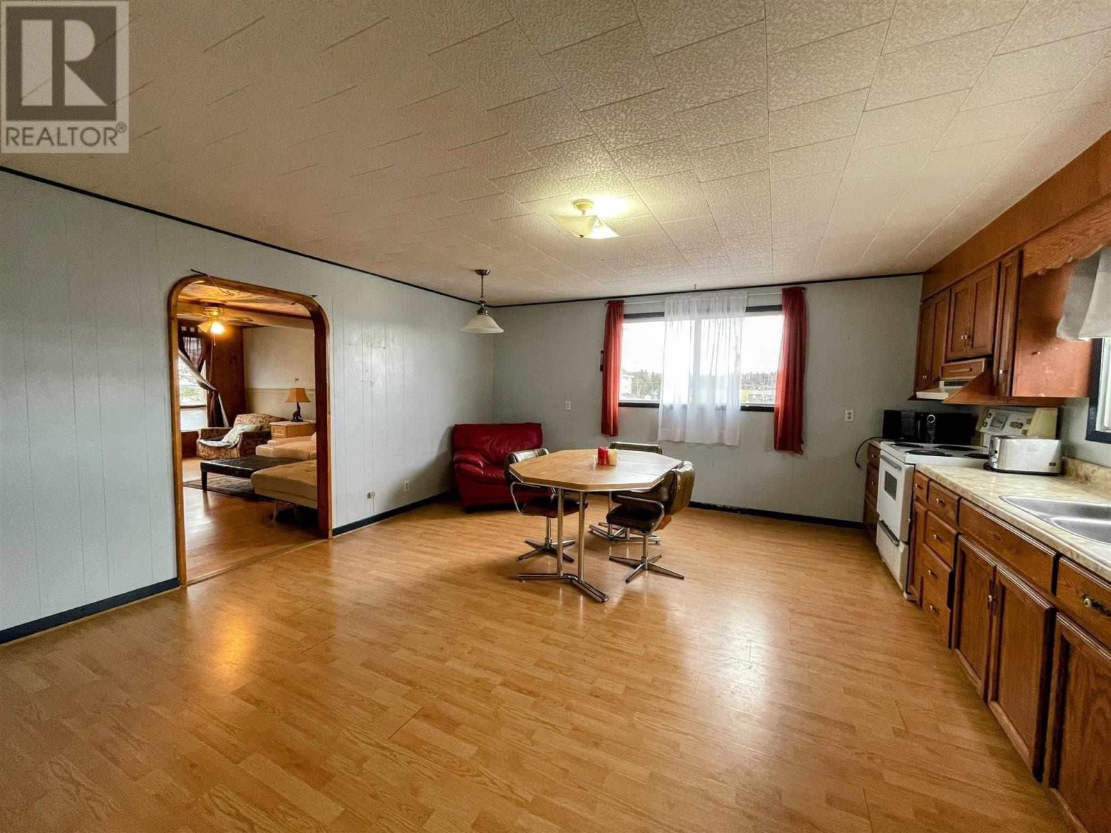 43 Stevens Ave, Marathon, Ontario  P0T 2E0 - Photo 5 - TB253057