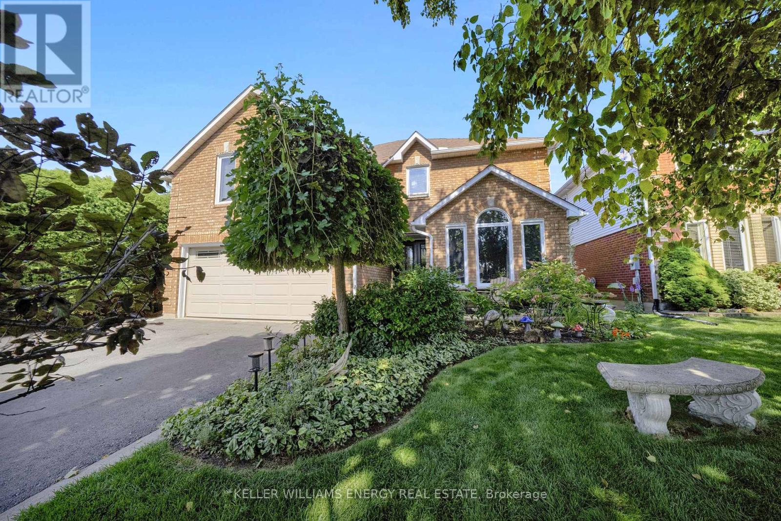 44 Rutherford Drive, Clarington, Ontario  L1B 1G7 - Photo 2 - E12426039