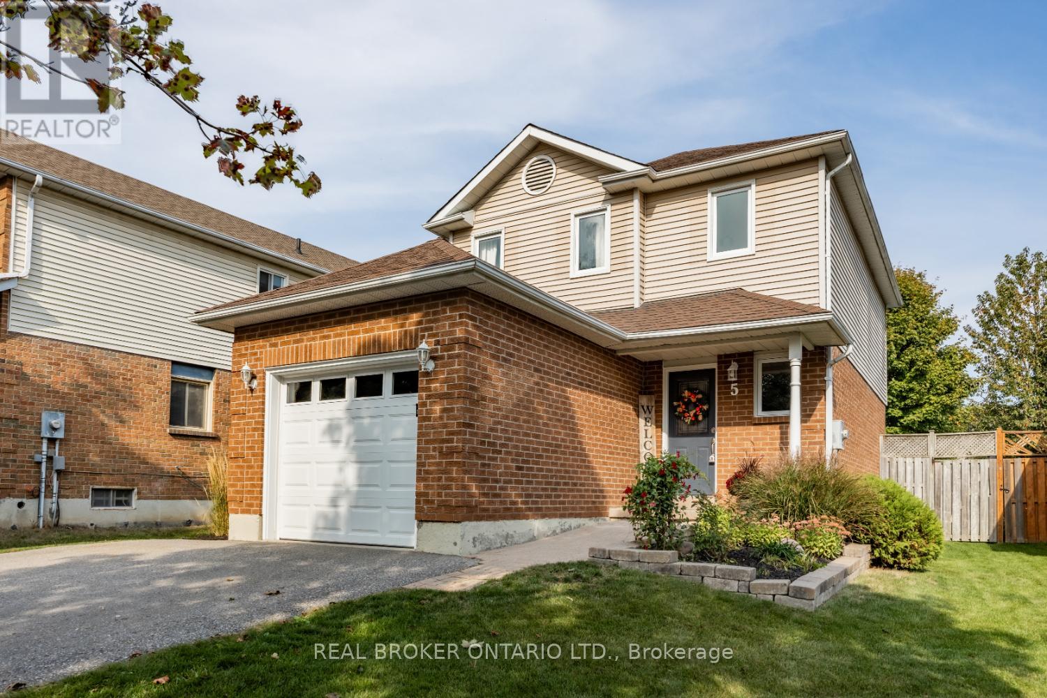 5 Walbridge Court, Clarington, Ontario  L1C 4B7 - Photo 1 - E12426129