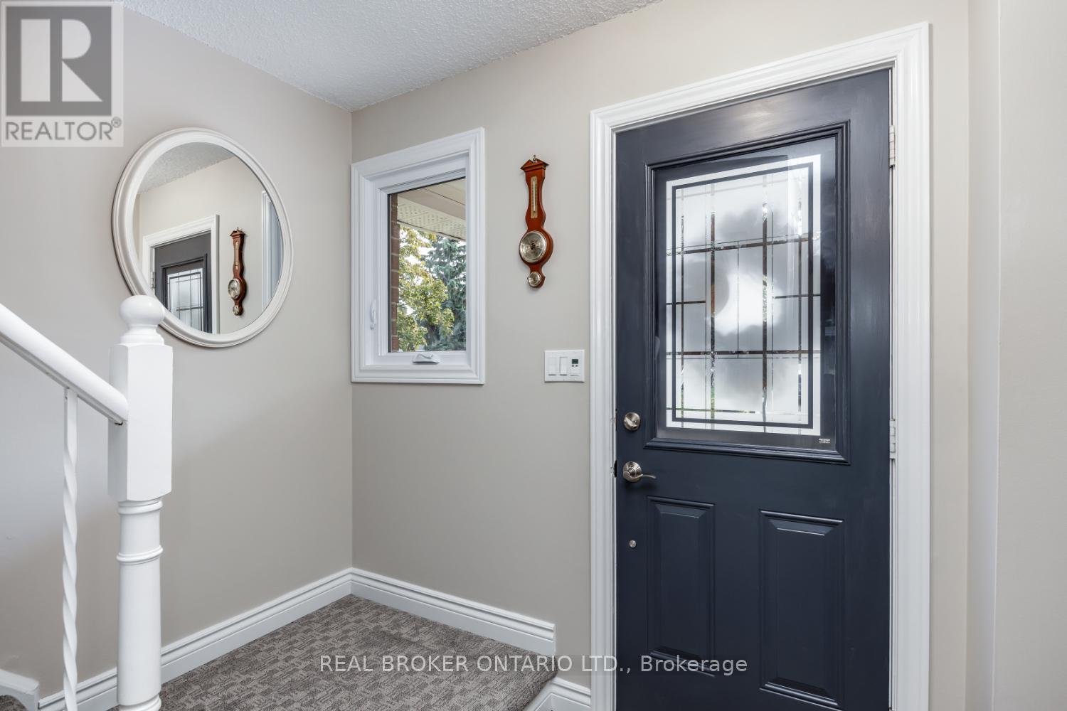 5 Walbridge Court, Clarington, Ontario  L1C 4B7 - Photo 5 - E12426129