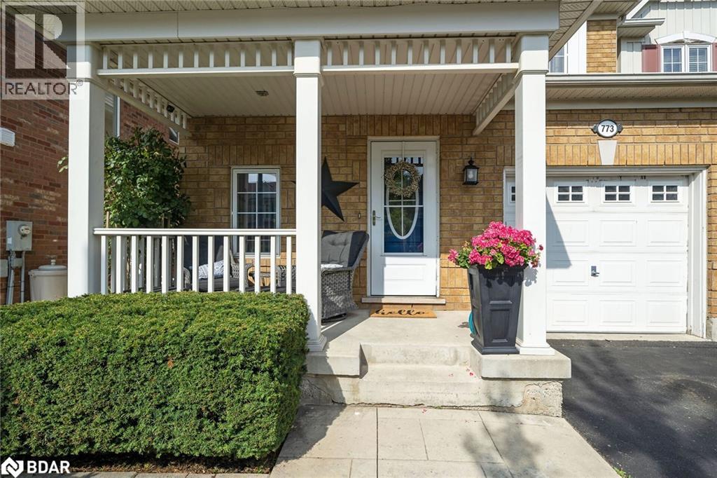 773 Johnson Heights, Milton, Ontario  L9T 0J7 - Photo 3 - 40772973