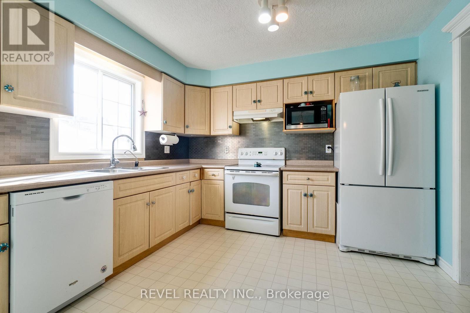141 Ridge Road, Guelph/eramosa, Ontario  N0B 2K0 - Photo 16 - X12425950