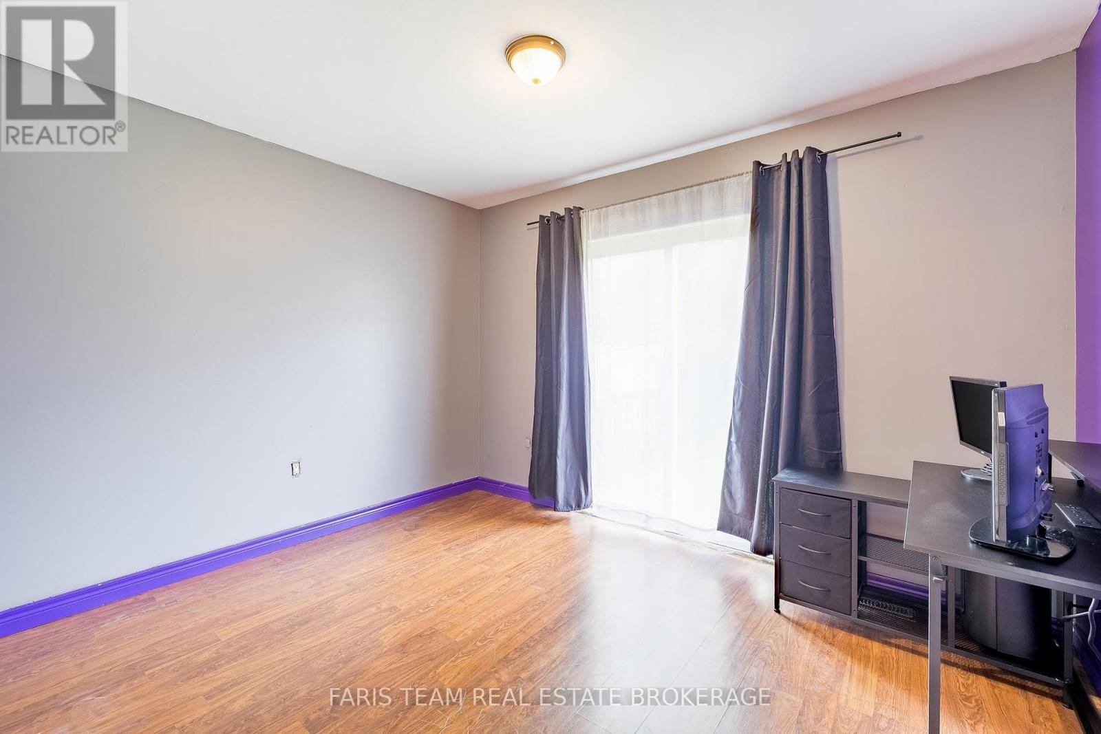 42 Smith Street, Bradford West Gwillimbury, Ontario  L3Z 3C9 - Photo 17 - N12425839