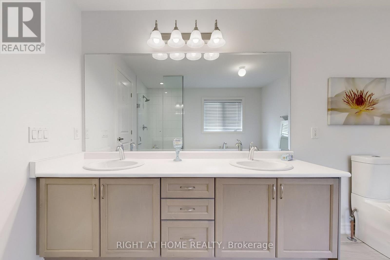 15 Forest Edge Crescent, East Gwillimbury, Ontario  L9N 1R8 - Photo 24 - N12425843