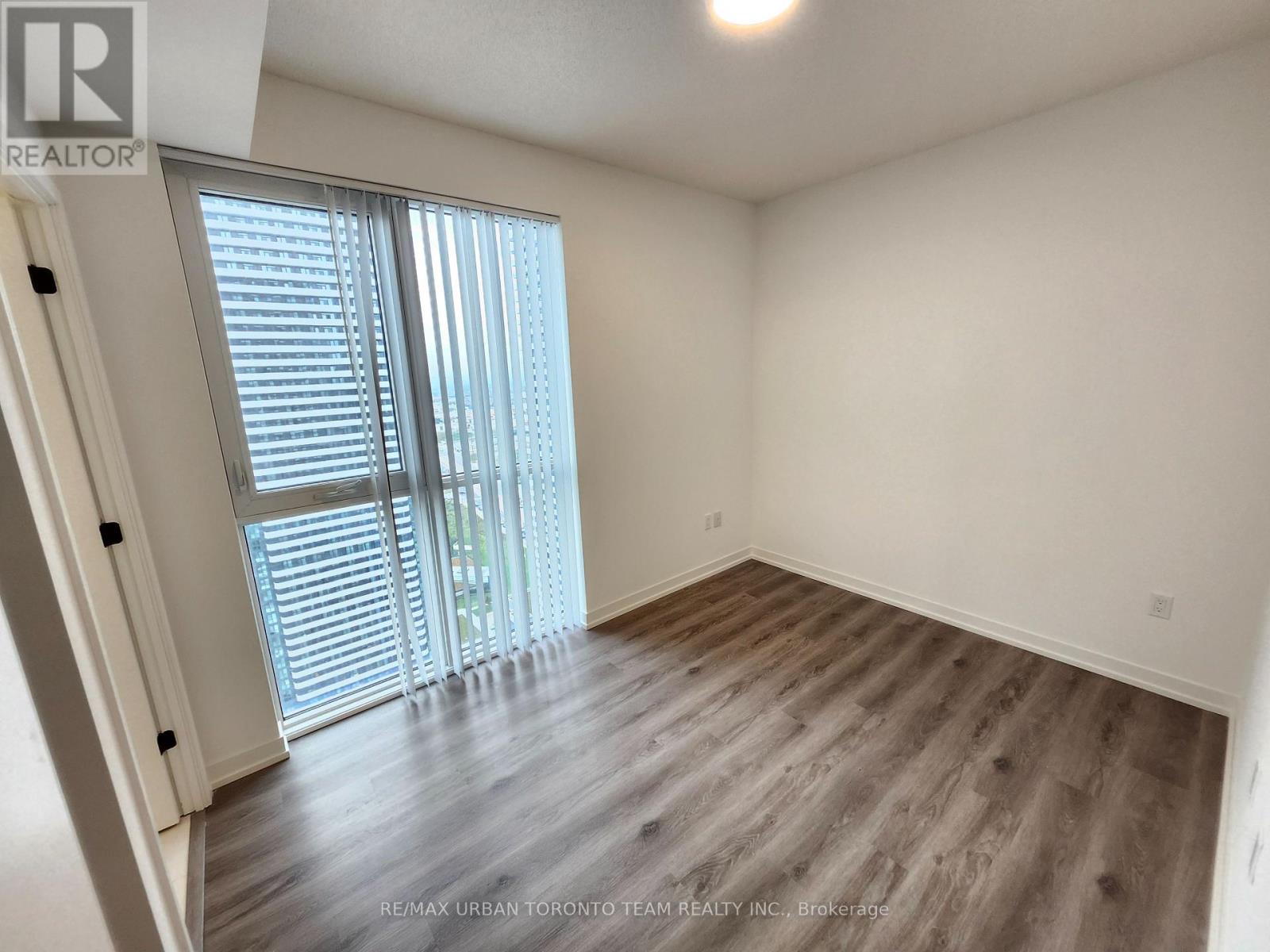 3612 - 28 Interchange Way, Vaughan, Ontario  L4K 0P8 - Photo 7 - N12425844