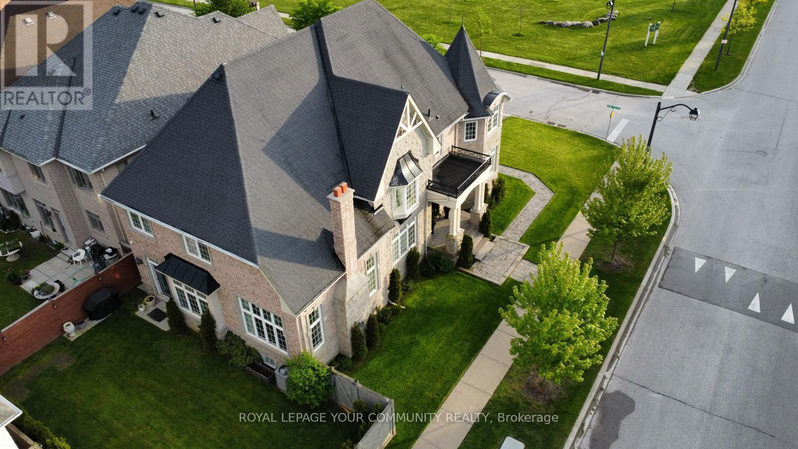 1 Terry View Crescent, King, Ontario  L7B 0B7 - Photo 5 - N12425866