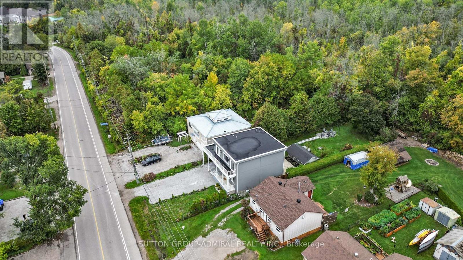 1372 Maple Road, Innisfil, Ontario  L0L 1C0 - Photo 44 - N12425870