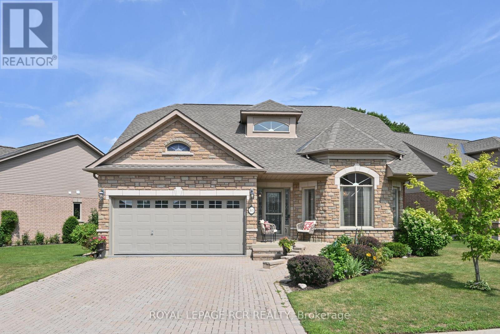 43 Bella Vista Trail, New Tecumseth, Ontario  L9R 2C7 - Photo 2 - N12425877