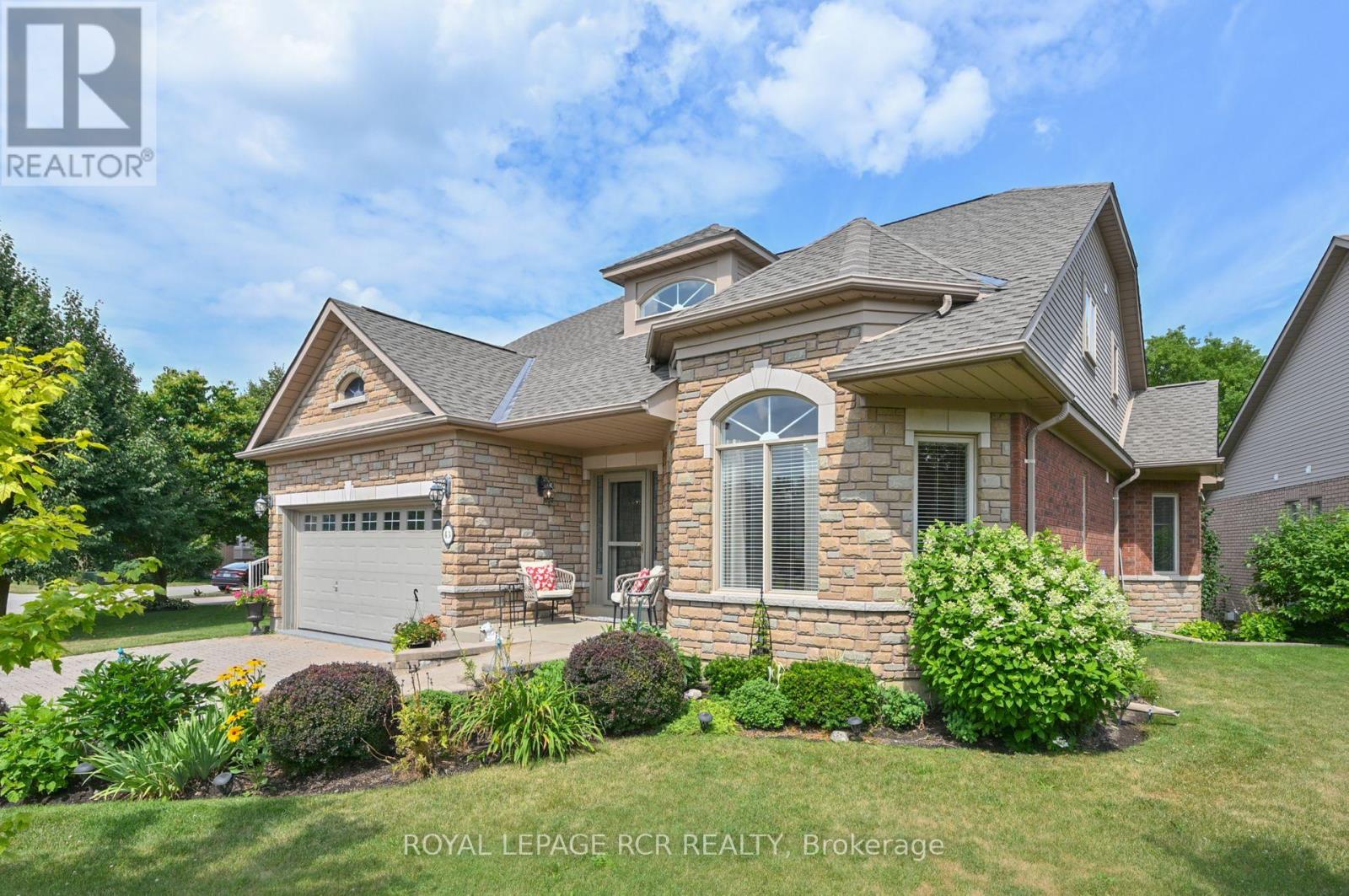 43 Bella Vista Trail, New Tecumseth, Ontario  L9R 2C7 - Photo 3 - N12425877