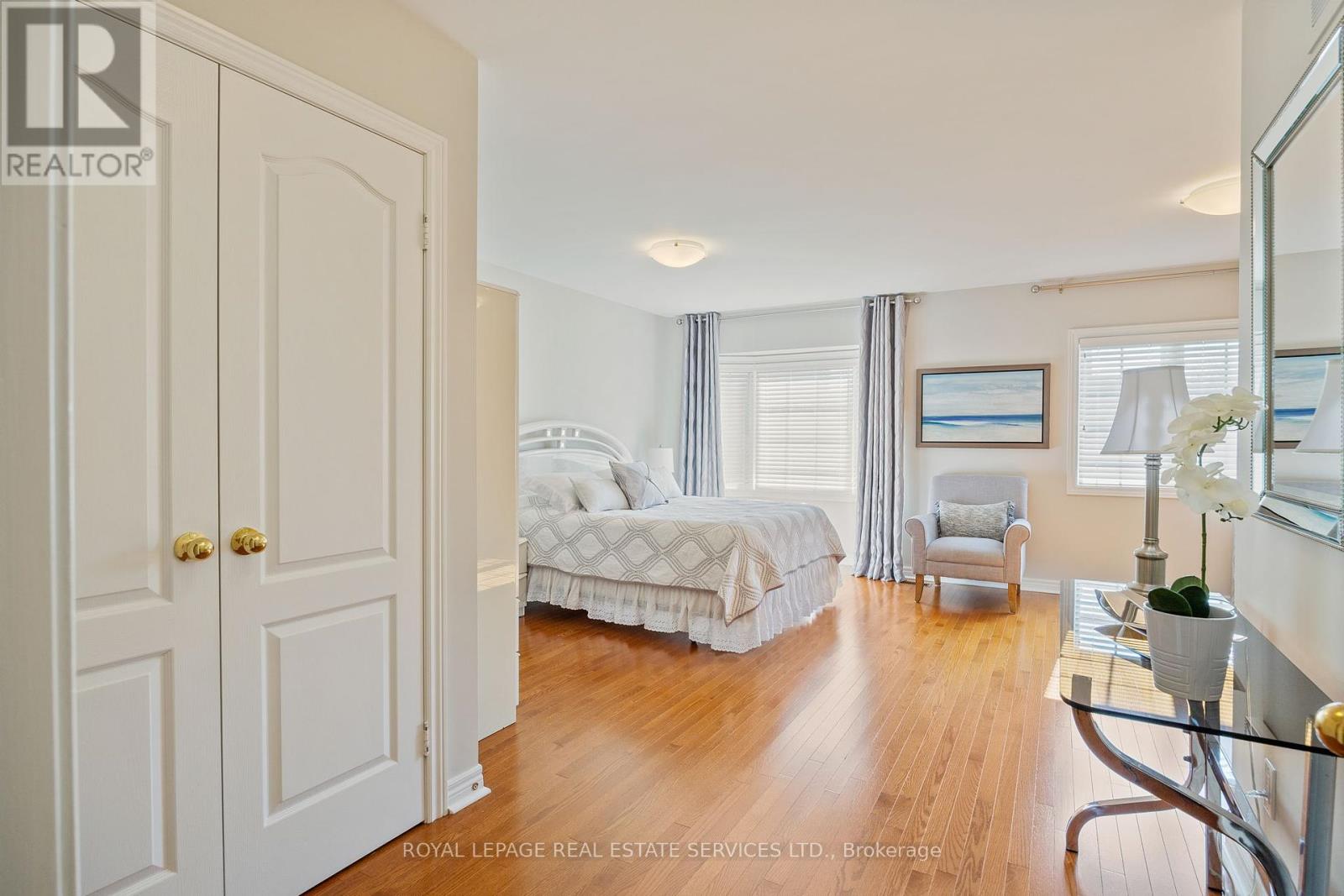140 Kingsbridge Circle, Vaughan, Ontario  L4J 8P2 - Photo 16 - N12425919