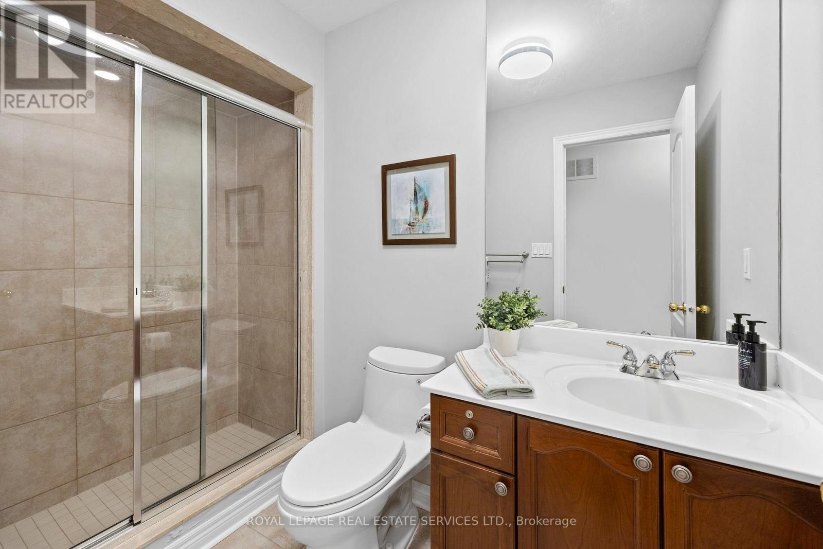 140 Kingsbridge Circle, Vaughan, Ontario  L4J 8P2 - Photo 20 - N12425919
