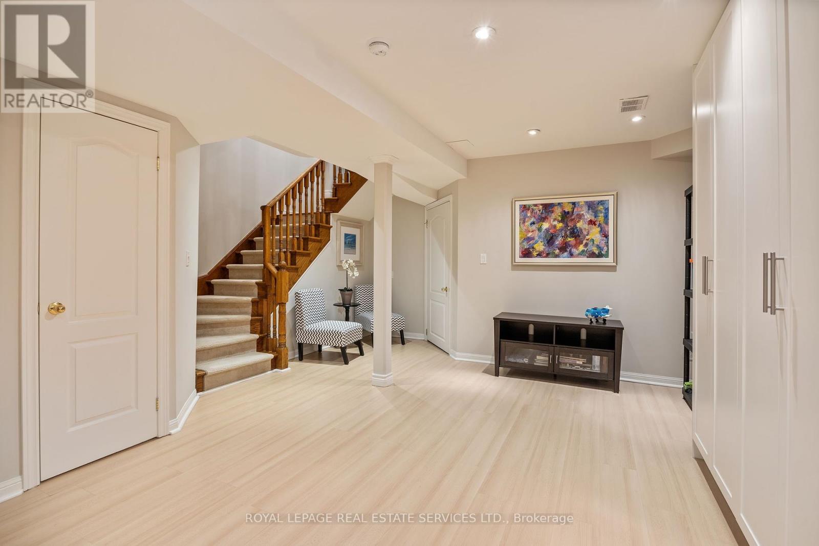 140 Kingsbridge Circle, Vaughan, Ontario  L4J 8P2 - Photo 21 - N12425919