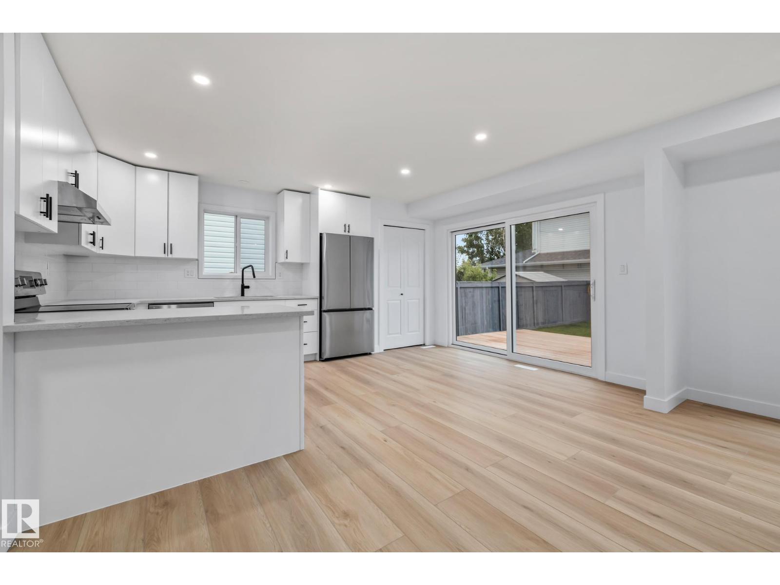 209 Bancroft Cl Nw, Edmonton, Alberta  T5T 6B5 - Photo 10 - E4459390