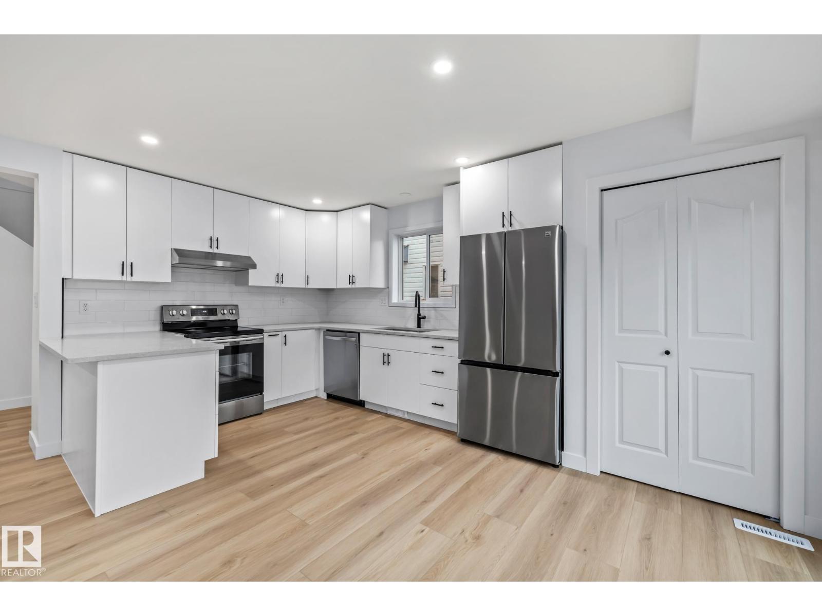 209 Bancroft Cl Nw, Edmonton, Alberta  T5T 6B5 - Photo 14 - E4459390