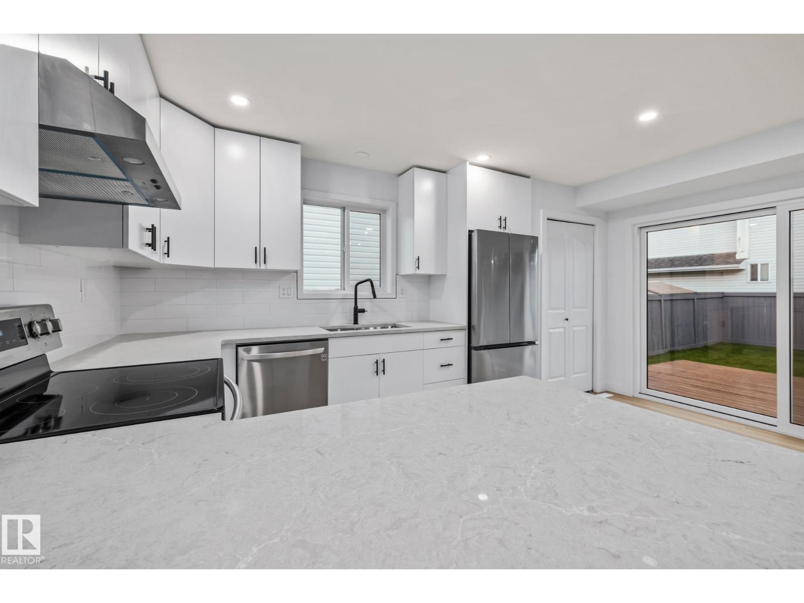 209 Bancroft Cl Nw, Edmonton, Alberta  T5T 6B5 - Photo 20 - E4459390