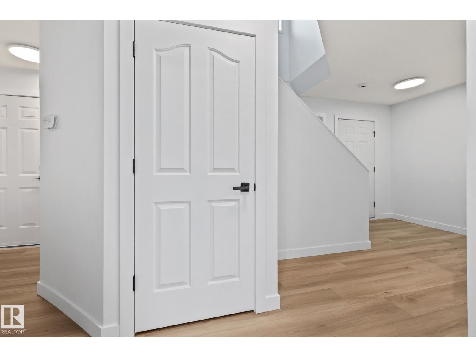 209 Bancroft Cl Nw, Edmonton, Alberta  T5T 6B5 - Photo 4 - E4459390