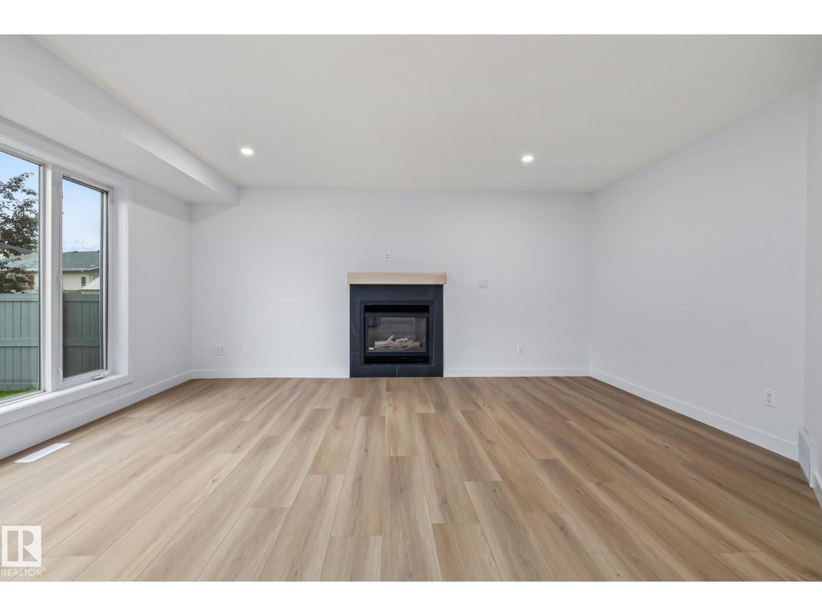 209 Bancroft Cl Nw, Edmonton, Alberta  T5T 6B5 - Photo 7 - E4459390