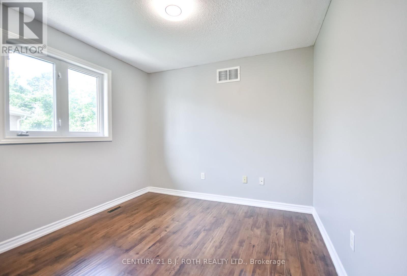 113 Livia Herman Way, Barrie, Ontario  L4M 7K5 - Photo 18 - S12425912