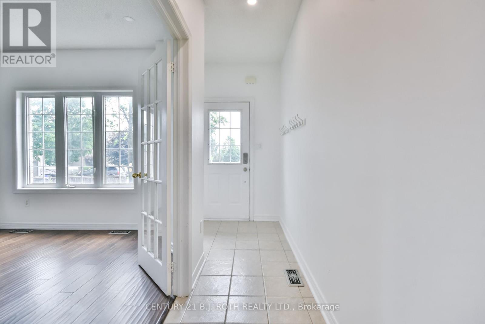 113 Livia Herman Way, Barrie, Ontario  L4M 7K5 - Photo 2 - S12425912