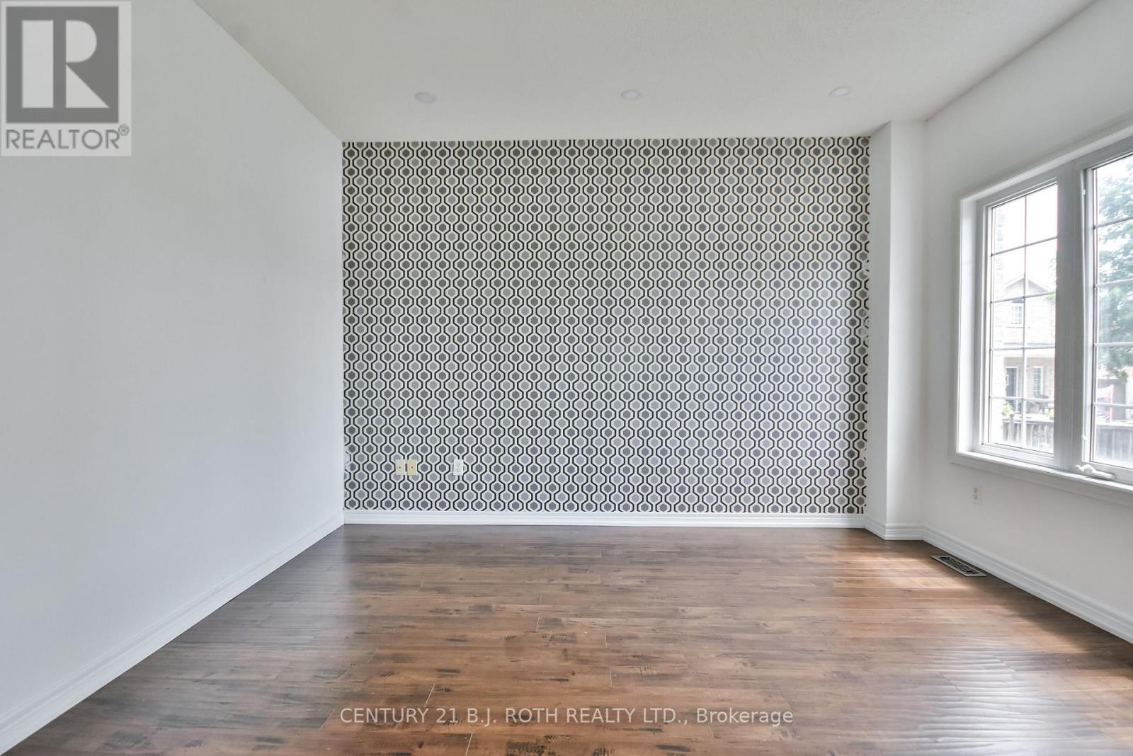 113 Livia Herman Way, Barrie, Ontario  L4M 7K5 - Photo 5 - S12425912