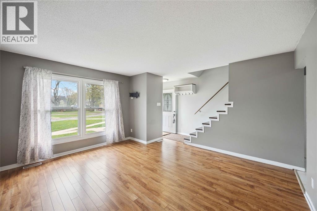 825 Exmouth Street Unit# 27, Sarnia, Ontario  N7T 5R1 - Photo 4 - 25024299