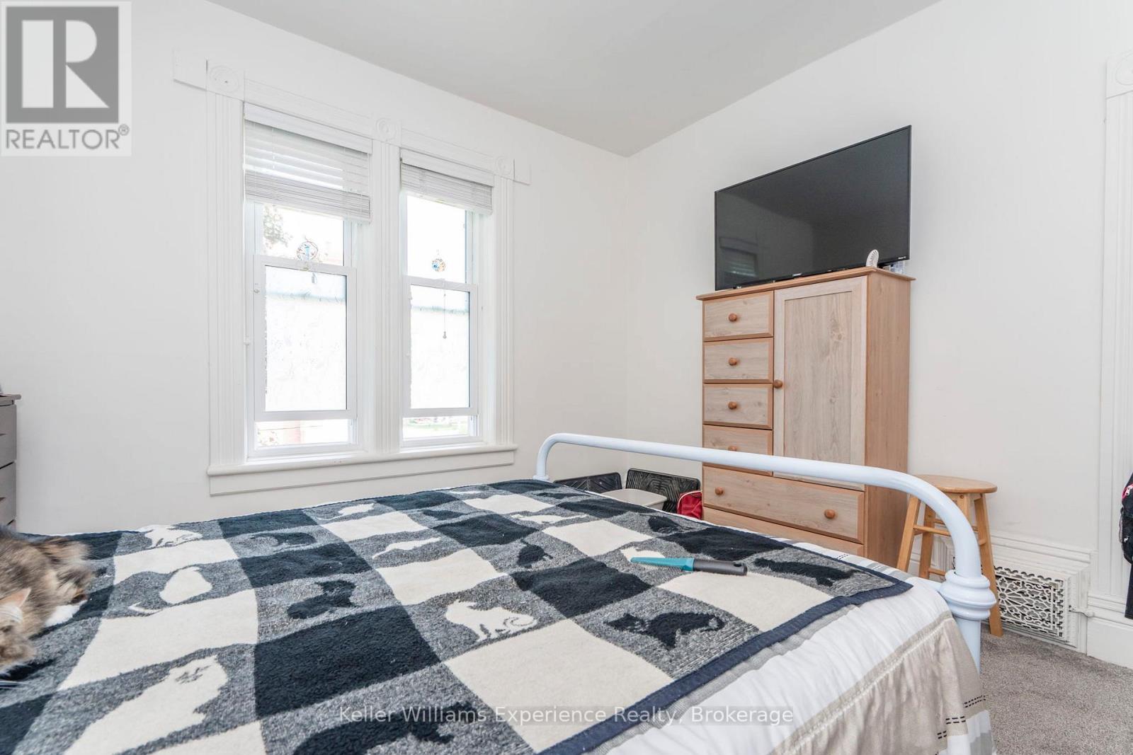 20 Yonge Street S, Springwater (Elmvale), Ontario  L0L 1P0 - Photo 24 - S12426099
