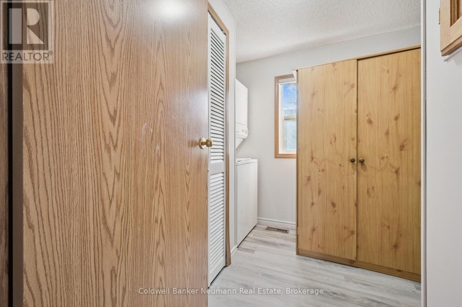 34 Water Street, Puslinch, Ontario  N0B 2J0 - Photo 11 - X12426087