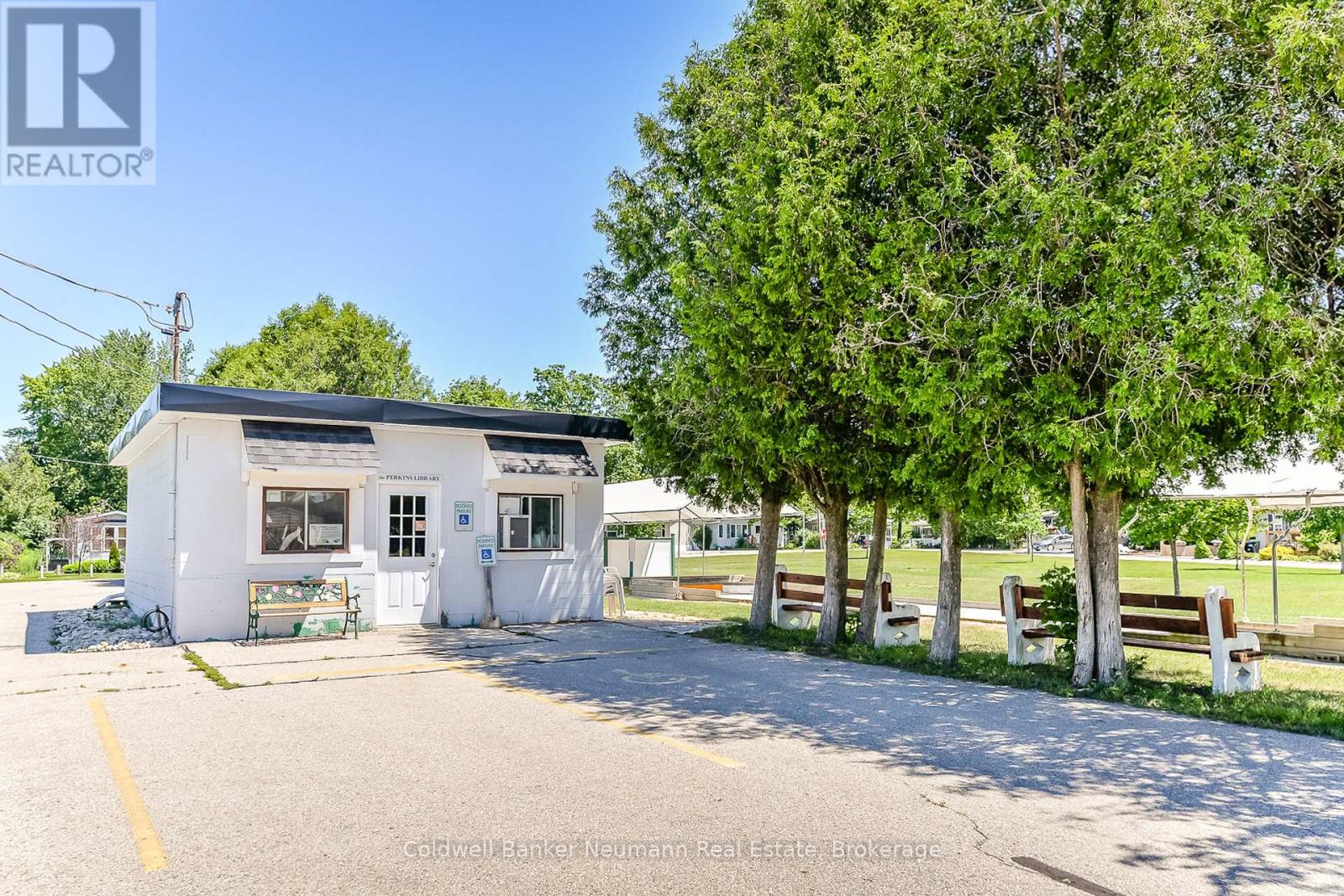 34 Water Street, Puslinch, Ontario  N0B 2J0 - Photo 15 - X12426087