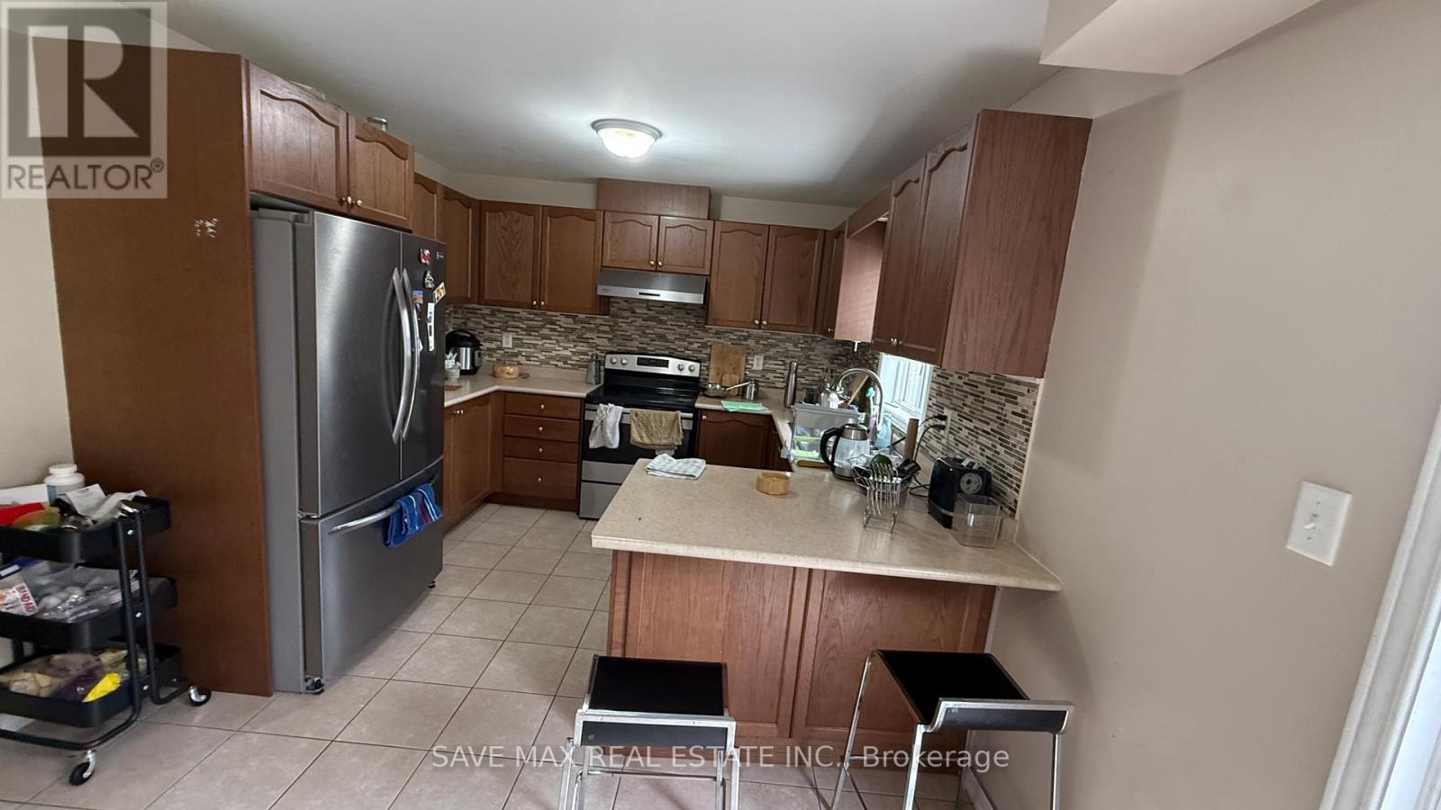 98 Sleightholme Crescent, Brampton, Ontario  L6P 3E6 - Photo 8 - W12406595