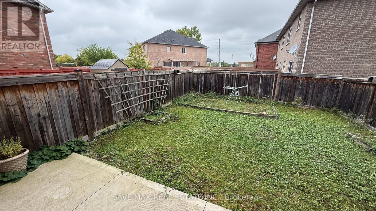 98 Sleightholme Crescent, Brampton, Ontario  L6P 3E6 - Photo 23 - W12406595