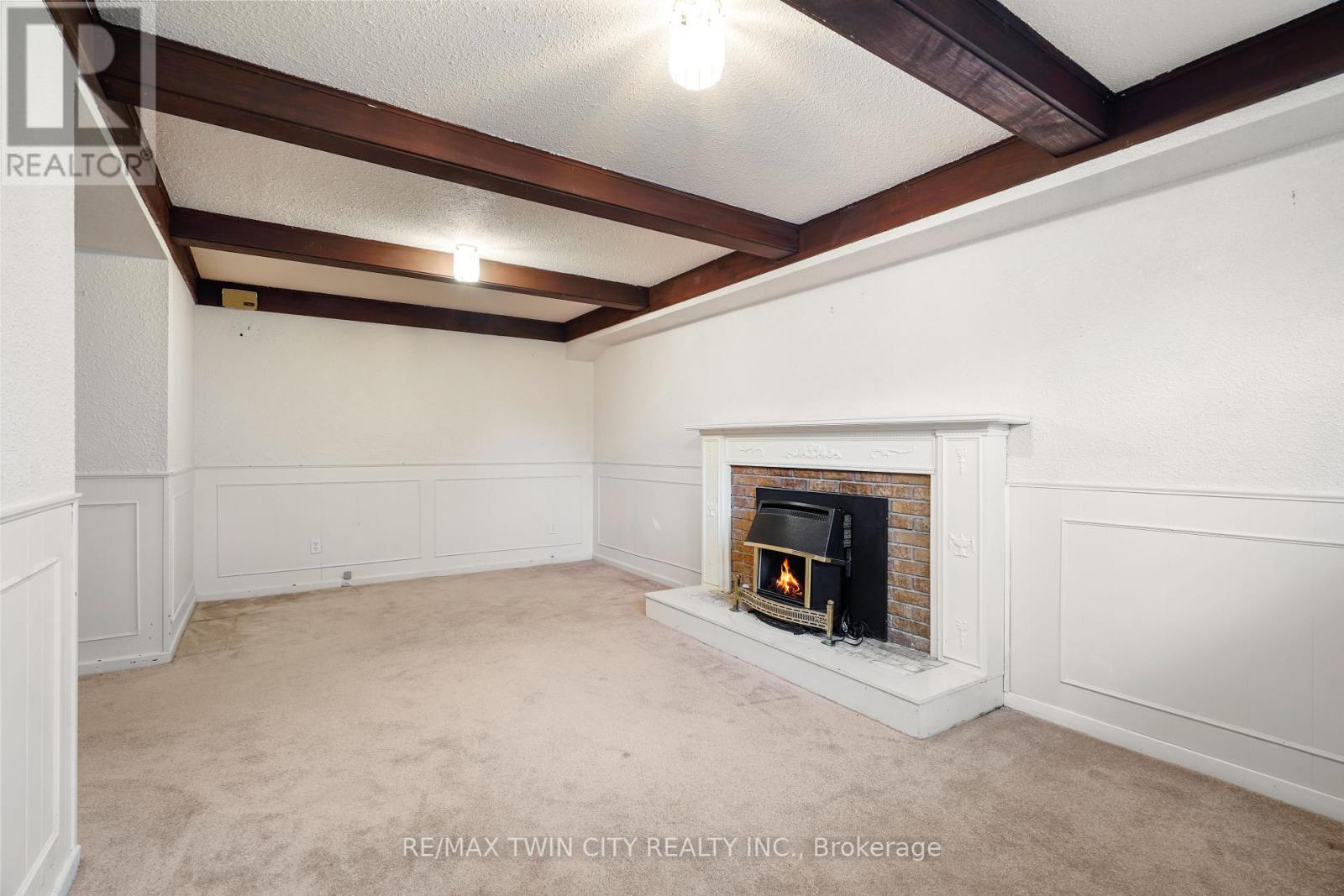 57 Ashgrove Avenue, Brantford, Ontario  N3R 6E3 - Photo 37 - X12359082