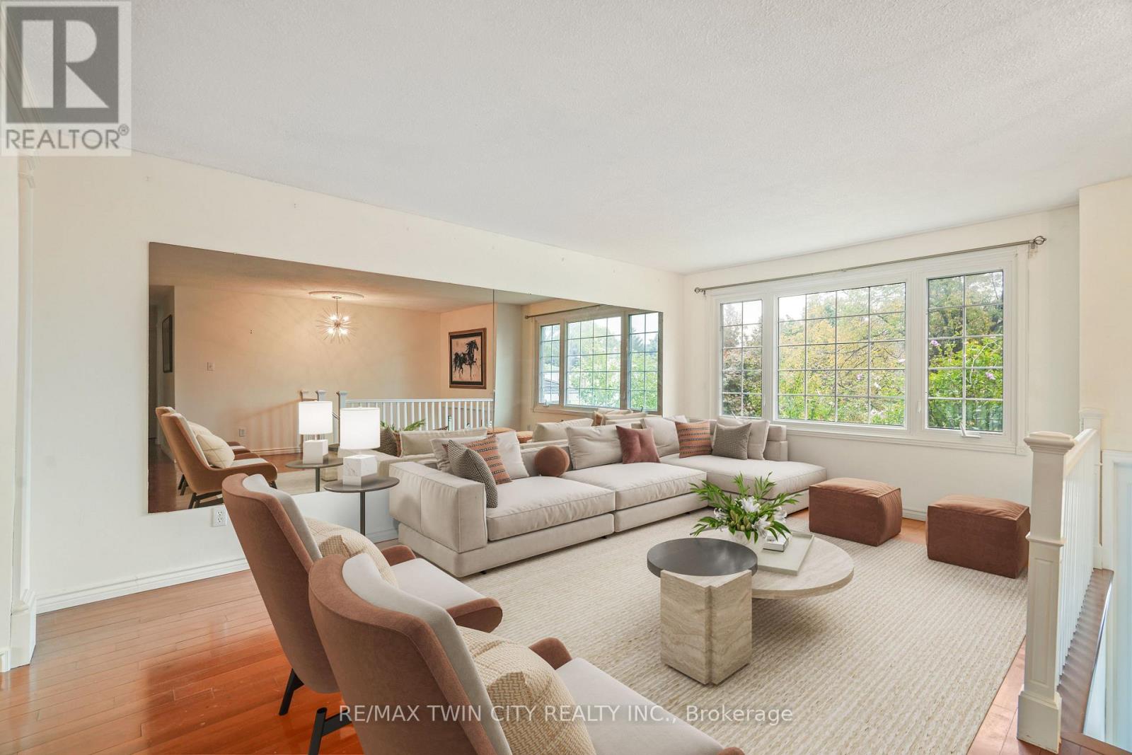 57 Ashgrove Avenue, Brantford, Ontario  N3R 6E3 - Photo 7 - X12359082
