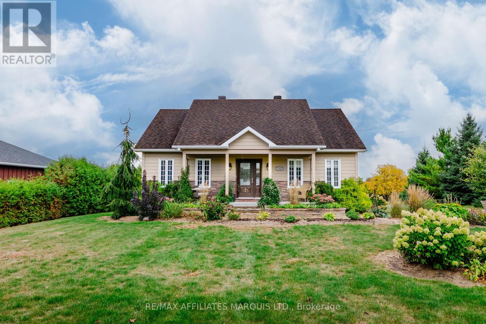 100 FRONT STREET E, North Glengarry, Ontario