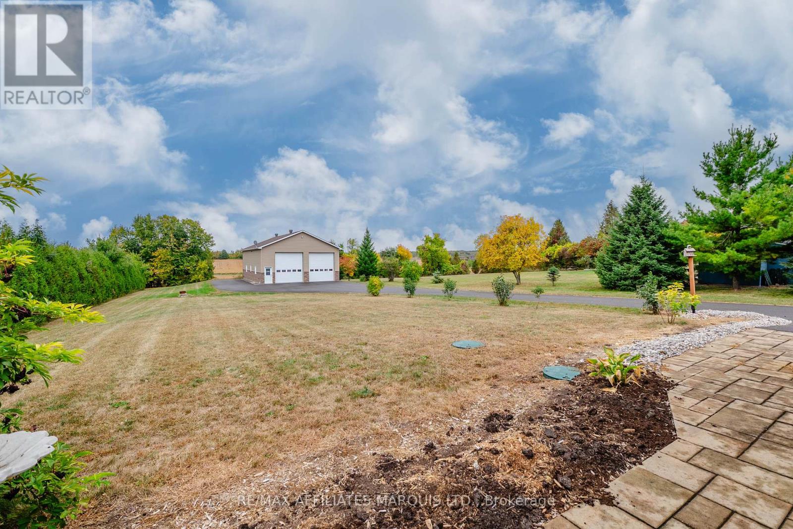 100 Front Street E, North Glengarry, Ontario  K0C 1A0 - Photo 28 - X12425980
