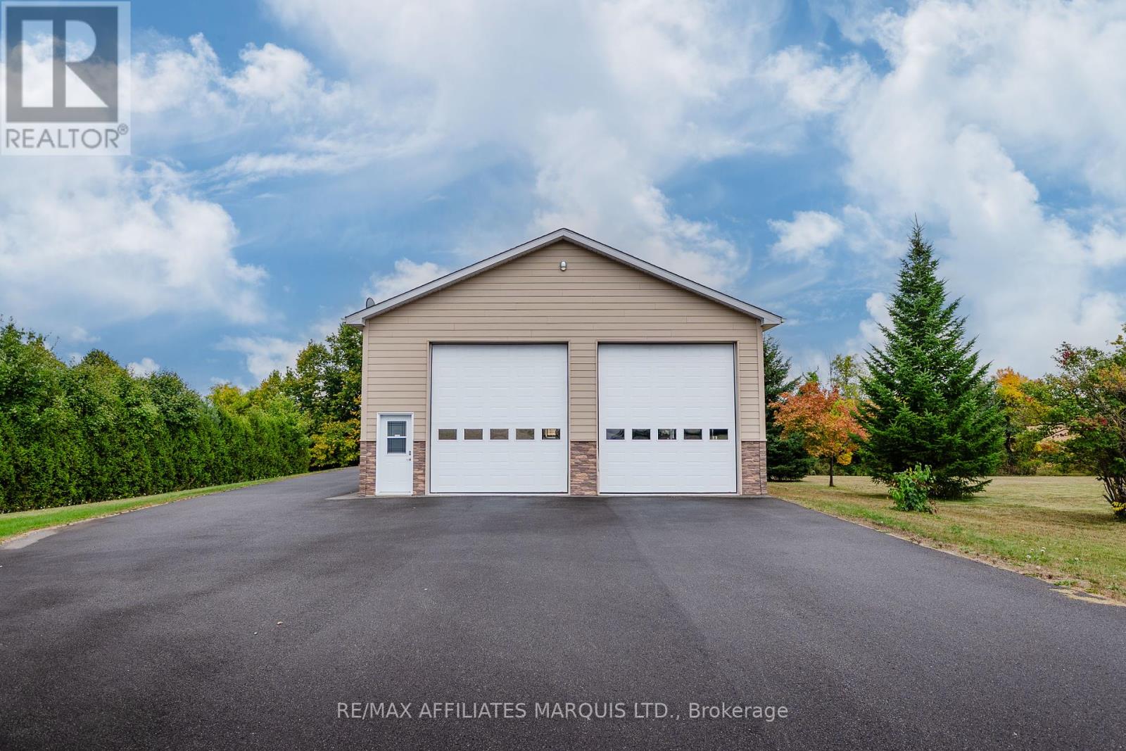 100 Front Street E, North Glengarry, Ontario  K0C 1A0 - Photo 29 - X12425980