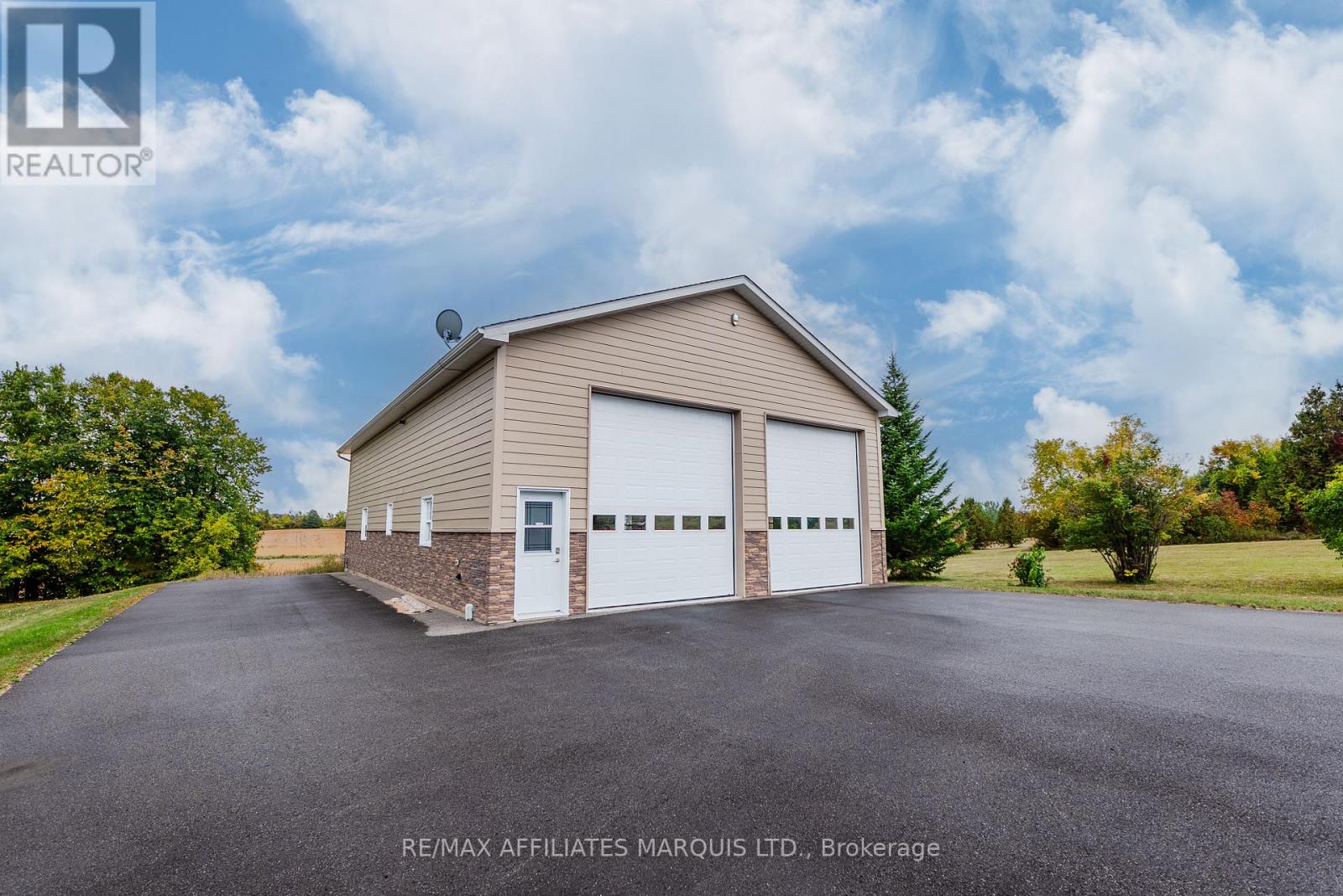 100 Front Street E, North Glengarry, Ontario  K0C 1A0 - Photo 3 - X12425980