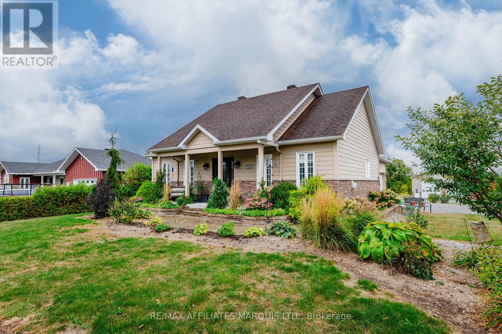 100 Front Street E, North Glengarry, Ontario  K0C 1A0 - Photo 4 - X12425980