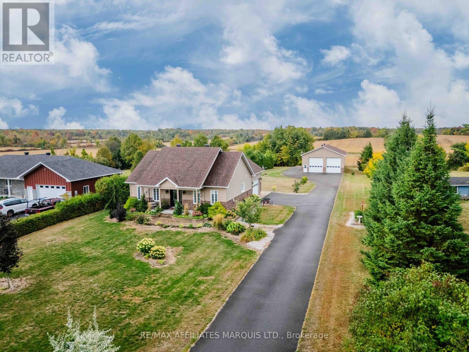 100 Front Street E, North Glengarry, Ontario  K0C 1A0 - Photo 7 - X12425980
