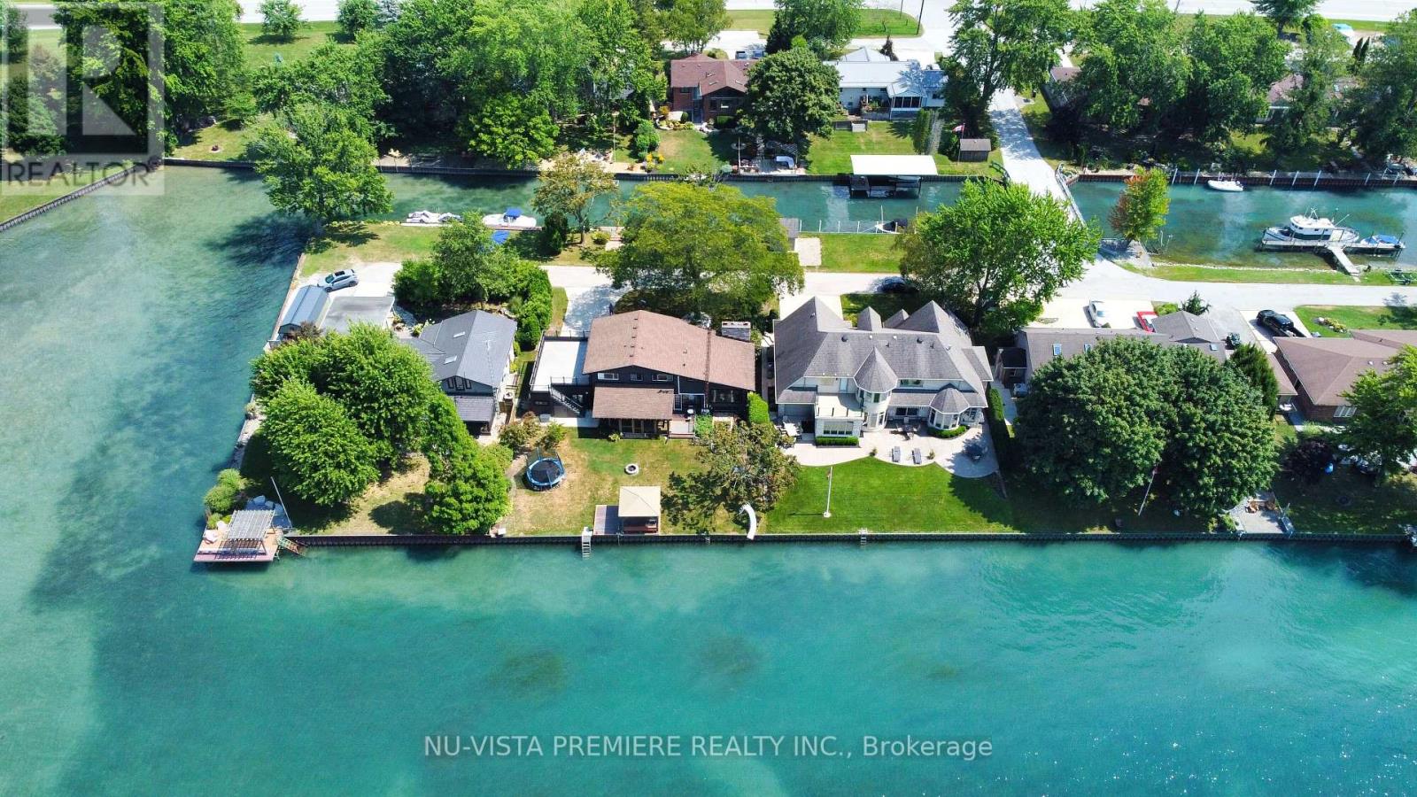3943 Seaway Road, St. Clair, Ontario  N0P 2B0 - Photo 1 - X12350290