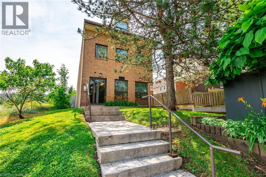 4872 Valley Way Unit# 101, Niagara Falls, Ontario  L2E 1W3 - Photo 2 - 40773507