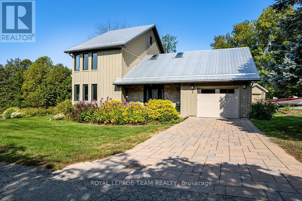 3 Mary Street, North Grenville, Ontario  K0G 1B0 - Photo 2 - X12396469