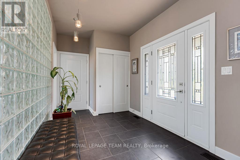 3 Mary Street, North Grenville, Ontario  K0G 1B0 - Photo 17 - X12396469