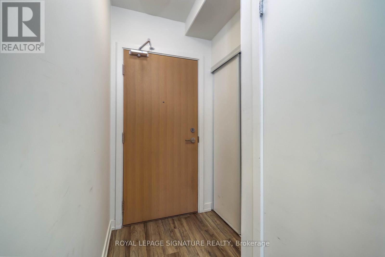 606 - 1195 The Queensway, Toronto, Ontario  M8Z 1R6 - Photo 7 - W12425831