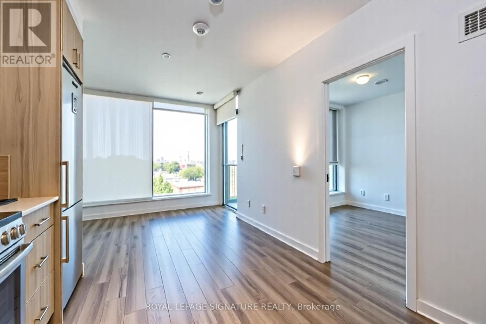 606 - 1195 The Queensway, Toronto, Ontario  M8Z 1R6 - Photo 9 - W12425831