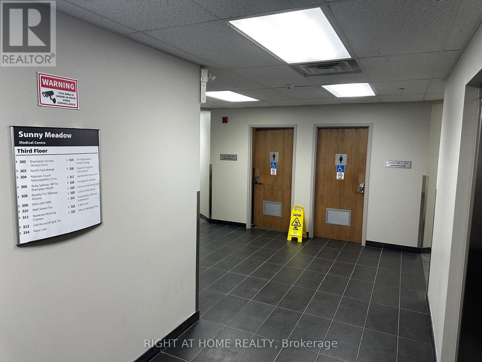 305 - 50 Sunny Meadow Boulevard, Brampton, Ontario  L6R 0Y7 - Photo 13 - W12425847
