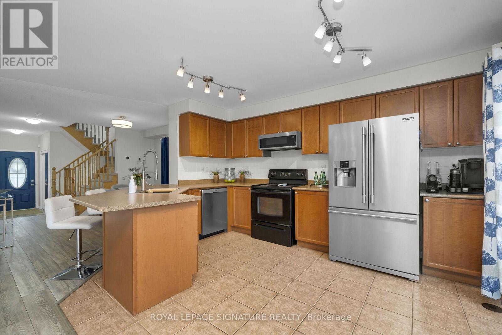 773 Johnson Heights, Milton, Ontario  L9T 0J7 - Photo 13 - W12425851