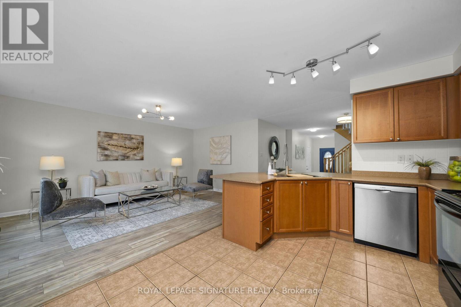 773 Johnson Heights, Milton, Ontario  L9T 0J7 - Photo 14 - W12425851