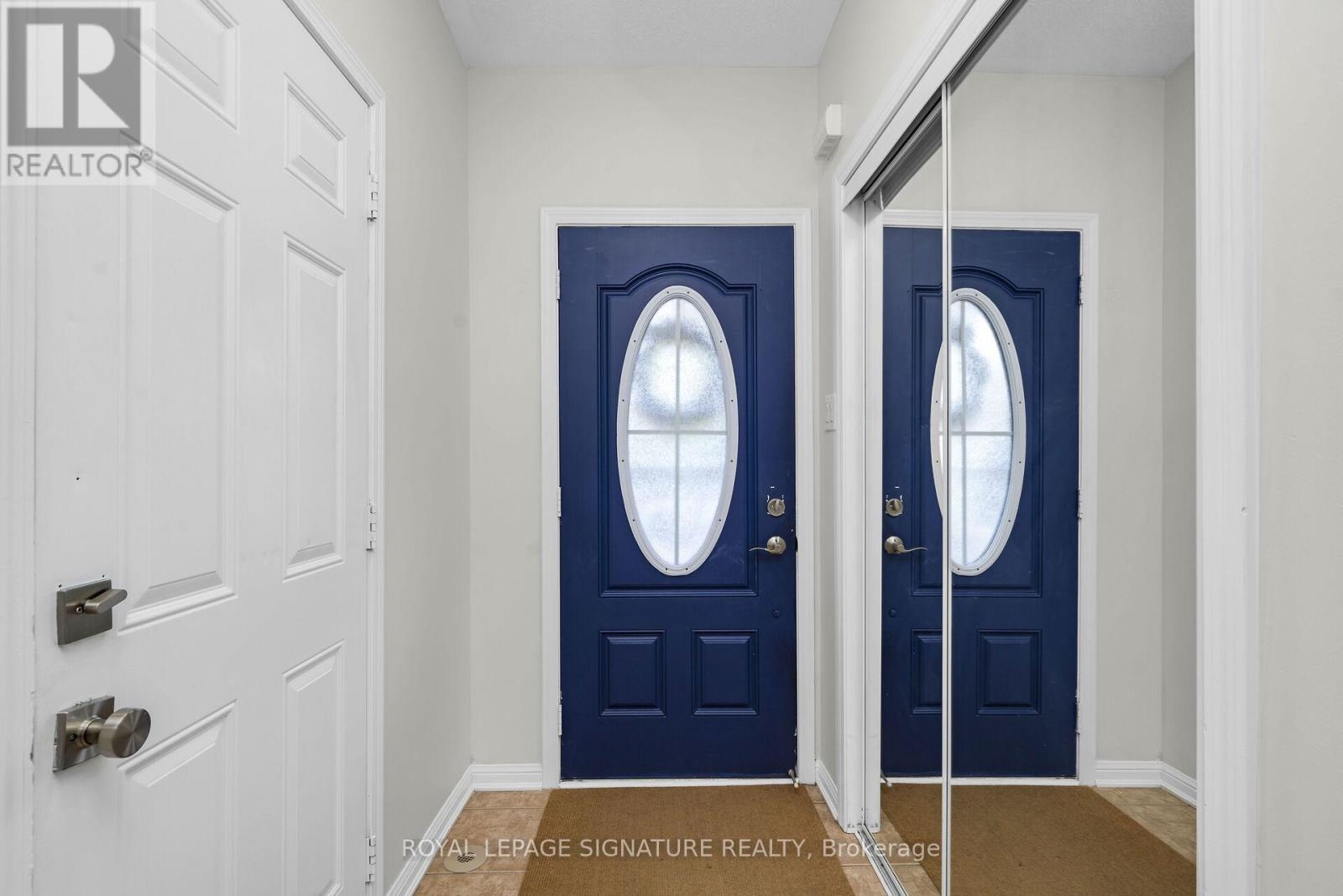 773 Johnson Heights, Milton, Ontario  L9T 0J7 - Photo 4 - W12425851