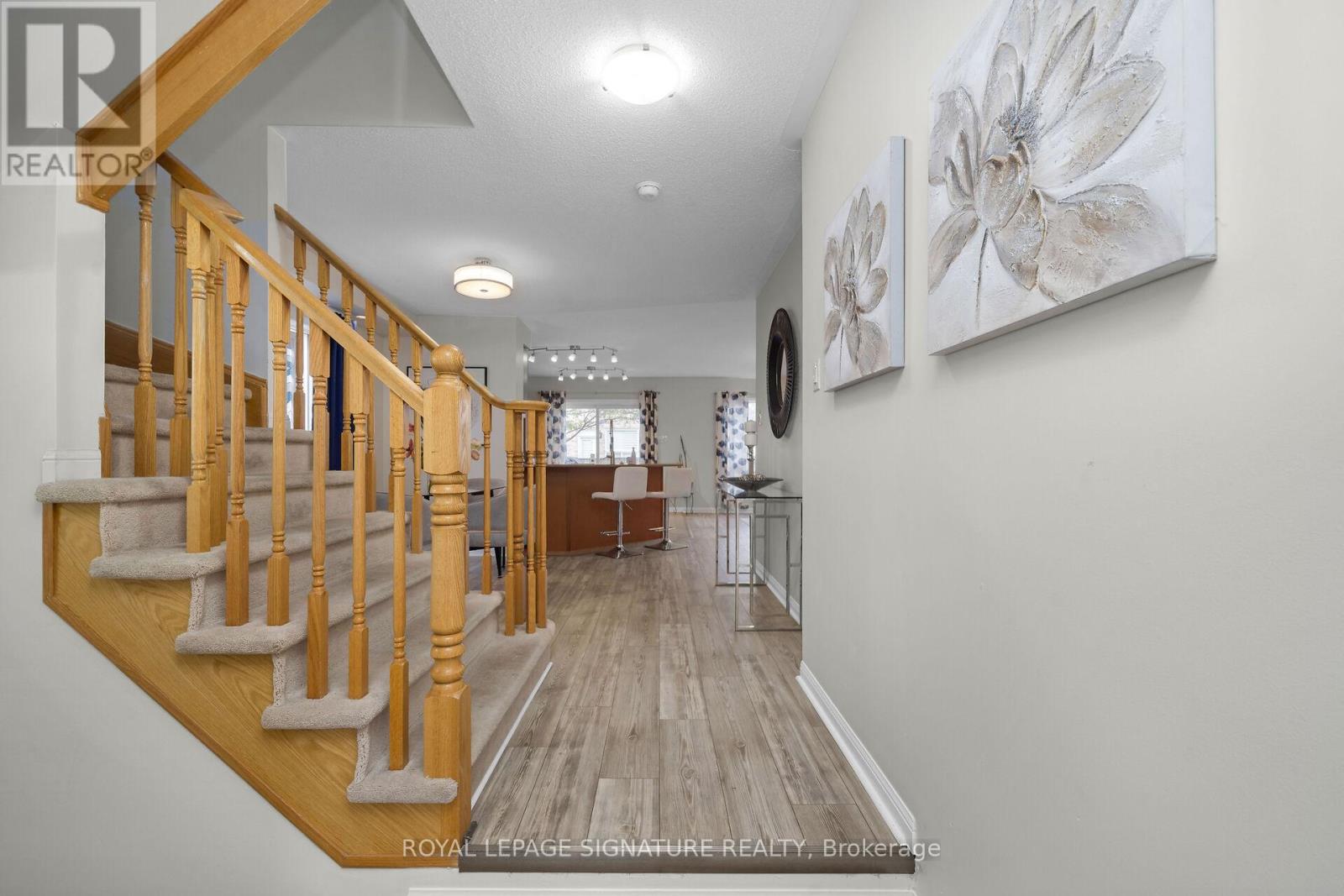 773 Johnson Heights, Milton, Ontario  L9T 0J7 - Photo 5 - W12425851