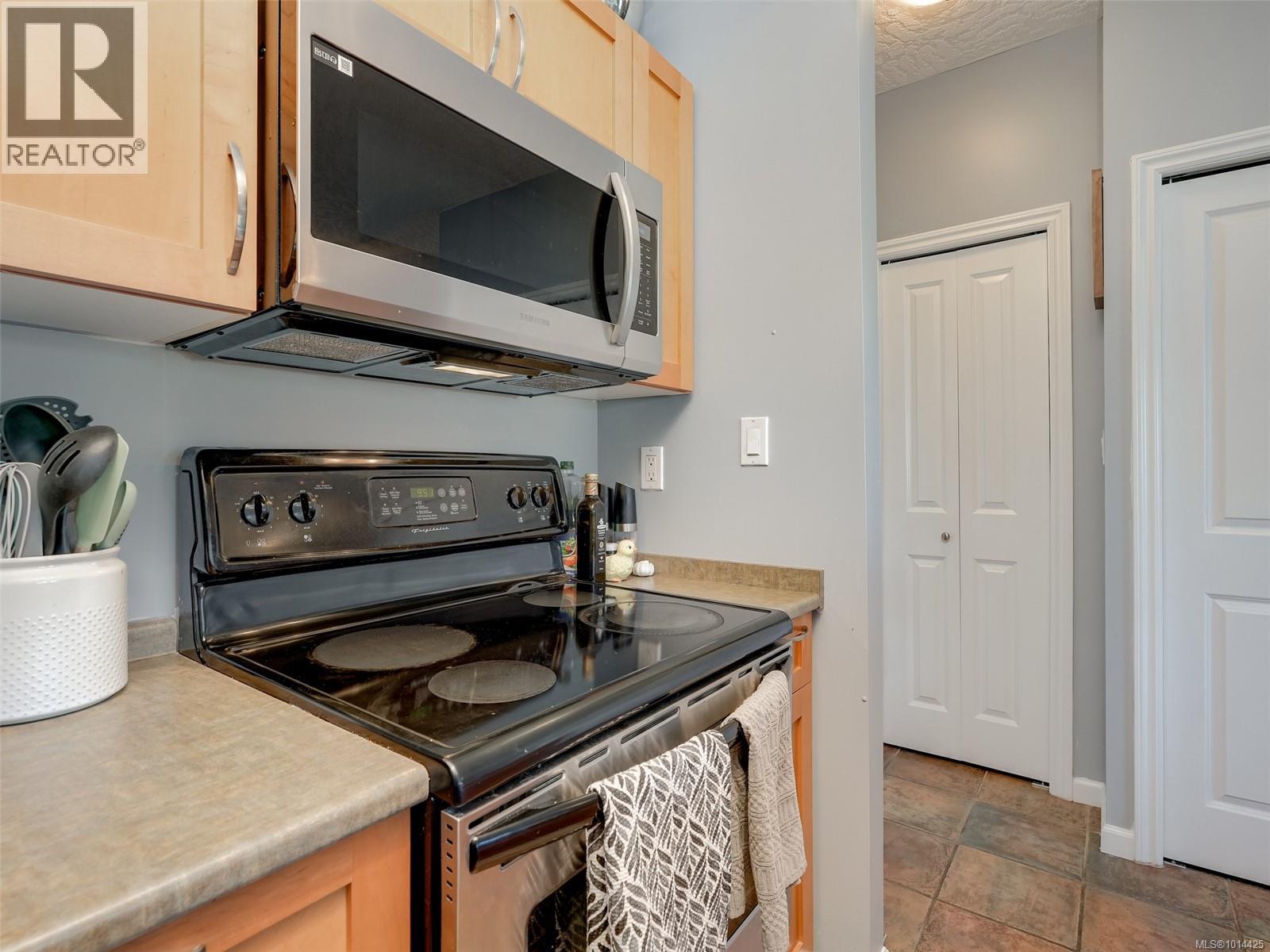 308 2747 Jacklin Rd, Langford, British Columbia  V9B 3X7 - Photo 9 - 1014425